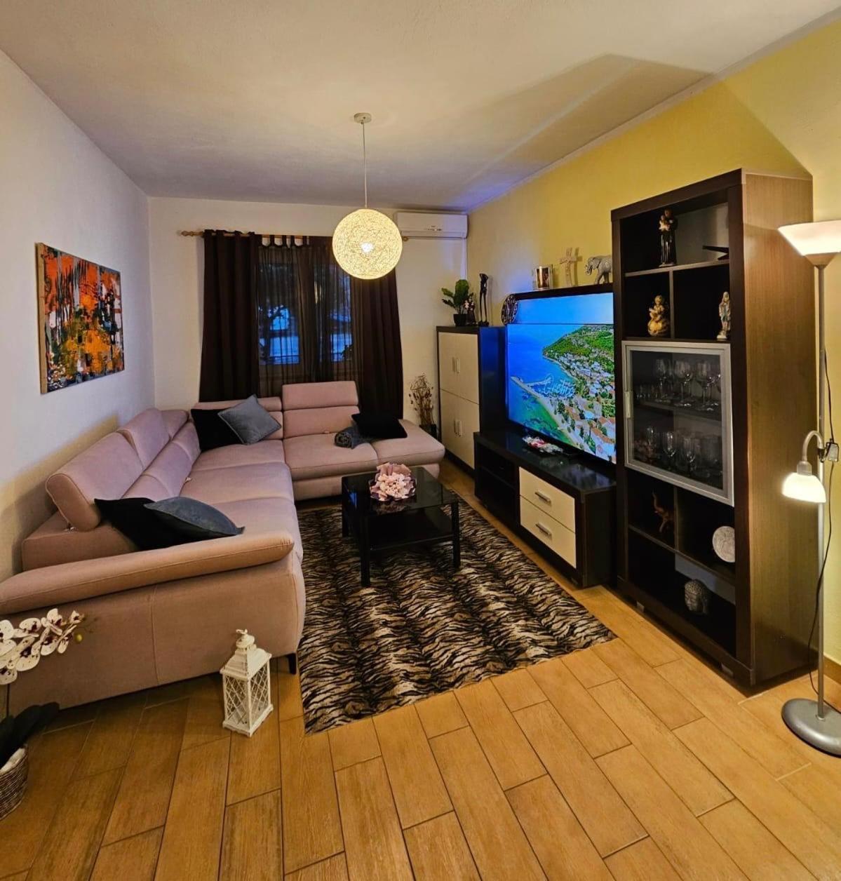 Elegance Suite Mary Оребич Екстер'єр фото