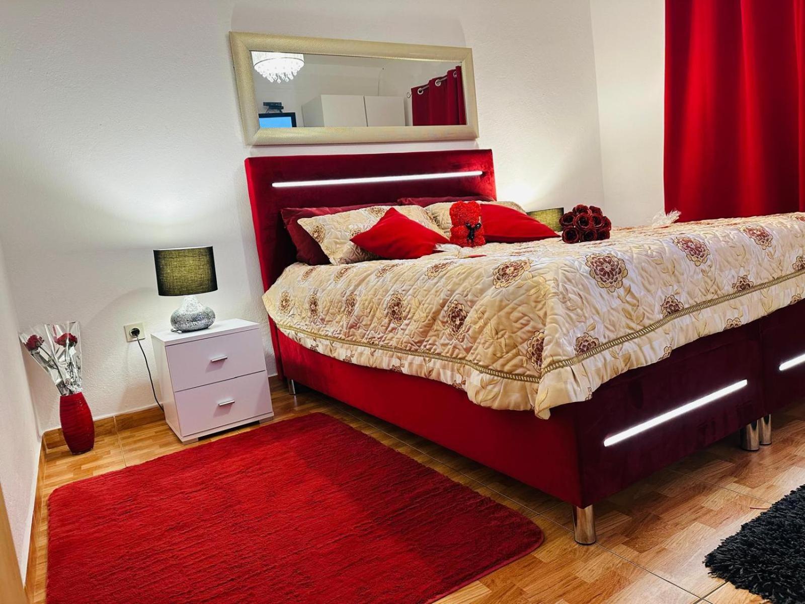 Elegance Suite Mary Оребич Екстер'єр фото